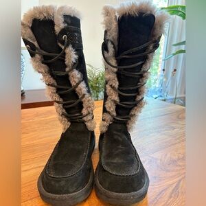 UGG Tularosa Sheepskin/Suede Boot Sz 7